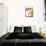 Dietro L Angolo, 2 Bath