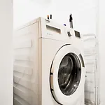 Dietro L Angolo, 2 Bath